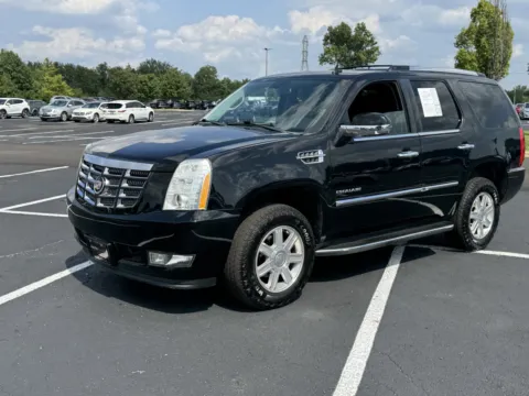 More photos of 2013 Cadillac Escalade at Auto Boutique Ohio, OH