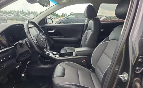 More photos of 2020 Kia Niro EV EX at Auto Boutique Ohio, OH