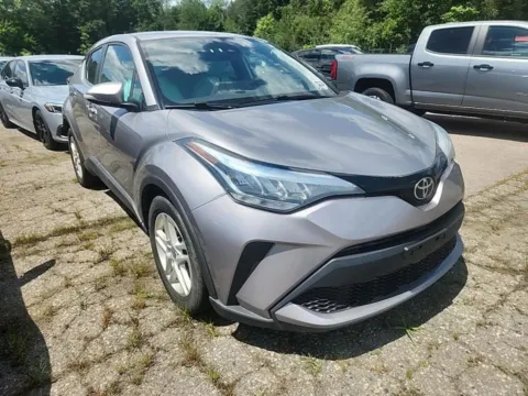 More photos of 2020 Toyota C-HR LE at Auto Boutique Ohio, OH