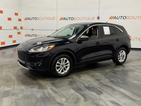 More photos of 2022 Ford Escape SE at Auto Boutique Ohio, OH