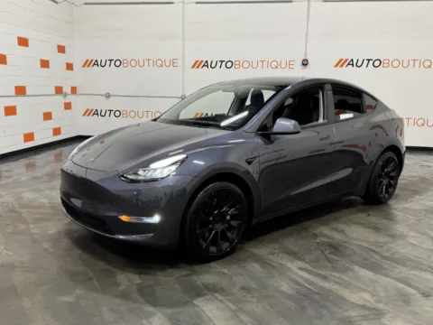 More photos of 2021 Tesla Model Y Long Range at Auto Boutique Ohio, OH