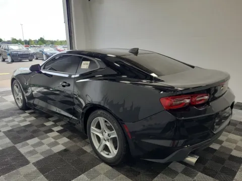 Another view of 2020 Chevrolet Camaro 1LT for sale in Columbus, OH at Auto Boutique Ohio