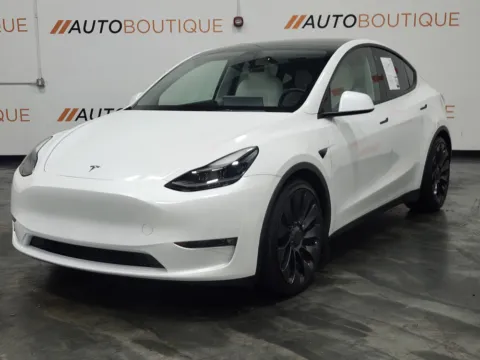 More photos of 2022 Tesla Model Y Performance at Auto Boutique Ohio, OH