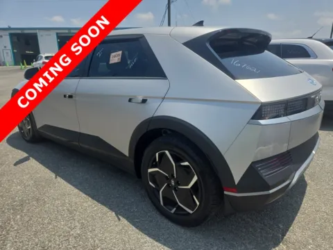 More photos of 2023 Hyundai IONIQ 5 SEL at Auto Boutique Ohio, OH