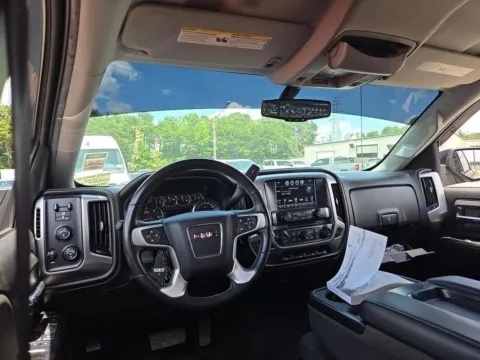 More photos of 2017 GMC Sierra 1500 SLE at Auto Boutique Ohio, OH