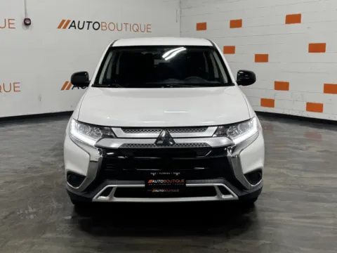 Another view of 2019 Mitsubishi Outlander ES for sale in Columbus, OH at Auto Boutique Ohio