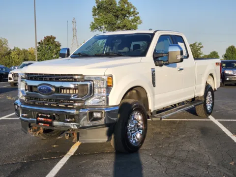 More photos of 2022 Ford Super Duty F-350 SRW XLT at Auto Boutique Ohio, OH