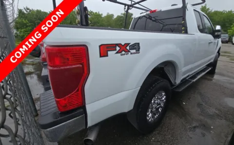 More photos of 2022 Ford Super Duty F-350 SRW XLT at Auto Boutique Ohio, OH