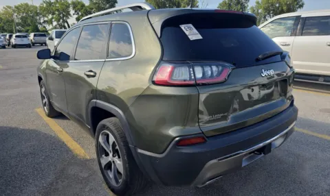 More photos of 2019 Jeep Cherokee Limited at Auto Boutique Ohio, OH