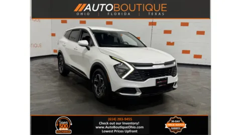 White 2023 Kia Sportage LX for sale in Columbus, OH