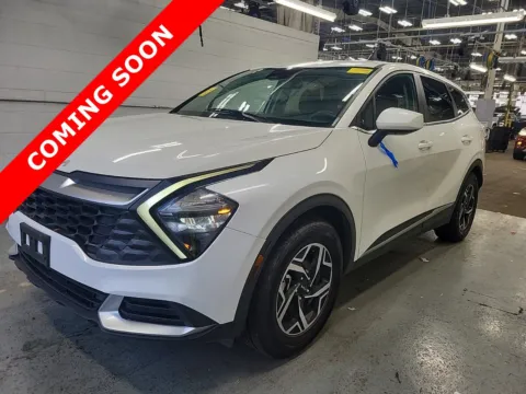 White 2023 Kia Sportage LX for sale in Columbus, OH