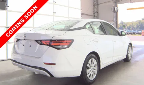 More photos of 2021 Nissan Sentra S at Auto Boutique Ohio, OH