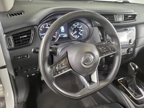 More photos of 2017 Nissan Rogue S at Auto Boutique Ohio, OH