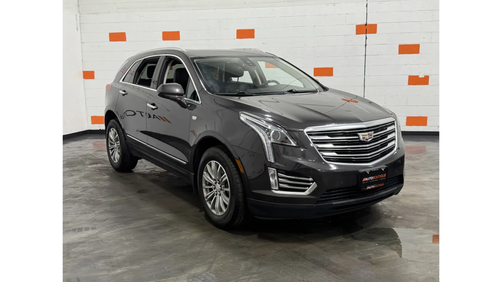 Gray 2019 Cadillac XT5 Luxury FWD for sale in Columbus, OH