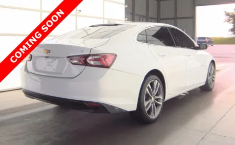 More photos of 2021 Chevrolet Malibu LT at Auto Boutique Ohio, OH