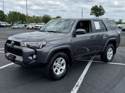 More photos of 2014 Toyota 4Runner Limited at Auto Boutique Ohio, OH
