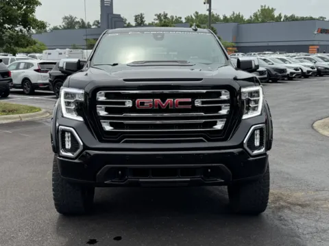 Another view of 2021 GMC Sierra 1500 SLT for sale in Columbus, OH at Auto Boutique Ohio