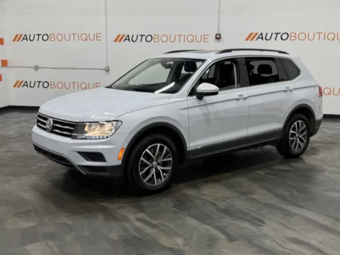 More photos of 2018 Volkswagen Tiguan SE at Auto Boutique Ohio, OH