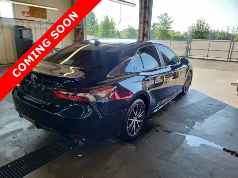 More photos of 2021 Toyota Camry SE at Auto Boutique Ohio, OH