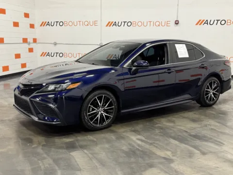 More photos of 2021 Toyota Camry SE at Auto Boutique Ohio, OH