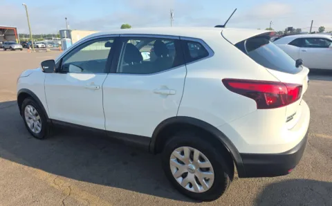More photos of 2019 Nissan Rogue Sport S at Auto Boutique Ohio, OH