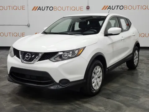 More photos of 2019 Nissan Rogue Sport S at Auto Boutique Ohio, OH