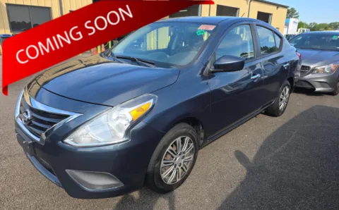Gray 2017 Nissan Versa Sedan SV for sale in Columbus, OH