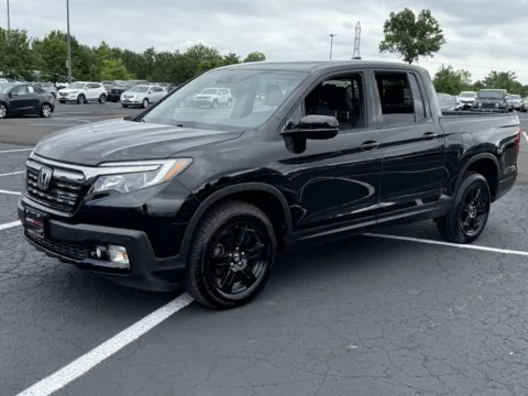 More photos of 2019 Honda Ridgeline Black Edition at Auto Boutique Ohio, OH