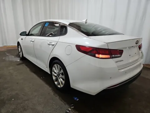 More photos of 2018 Kia Optima S at Auto Boutique Ohio, OH