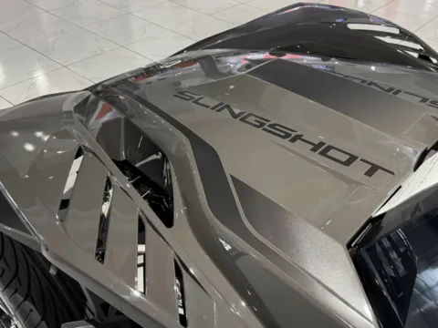 More photos of 2025 POLARIS SLINGSHOT R AUTODRIVE at Auto Boutique Ohio, OH
