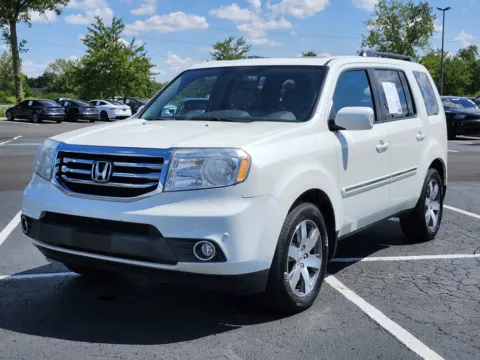 More photos of 2014 Honda Pilot Touring at Auto Boutique Ohio, OH