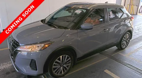 Gray 2024 Nissan Kicks SV for sale in Columbus, OH