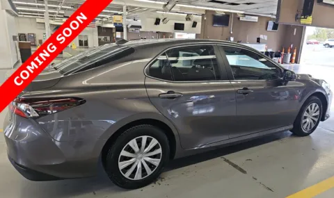 More photos of 2023 Toyota Camry Hybrid LE at Auto Boutique Ohio, OH