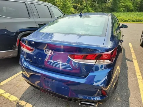More photos of 2019 Hyundai Sonata SE at Auto Boutique Ohio, OH