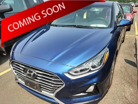 Blue 2019 Hyundai Sonata SE for sale in Columbus, OH