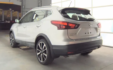 More photos of 2019 Nissan Rogue Sport SL at Auto Boutique Ohio, OH