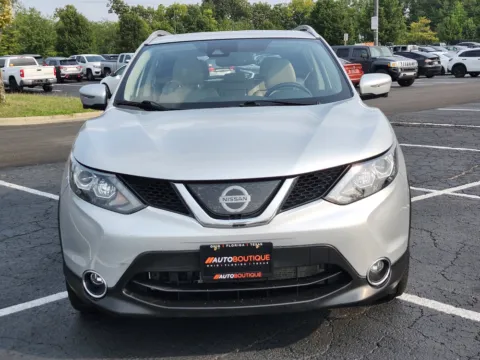 Another view of 2019 Nissan Rogue Sport SL for sale in Columbus, OH at Auto Boutique Ohio
