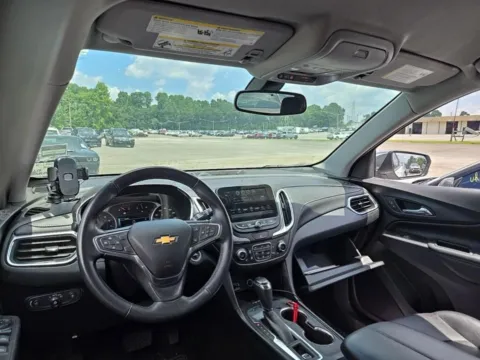 More photos of 2018 Chevrolet Equinox Premier at Auto Boutique Ohio, OH