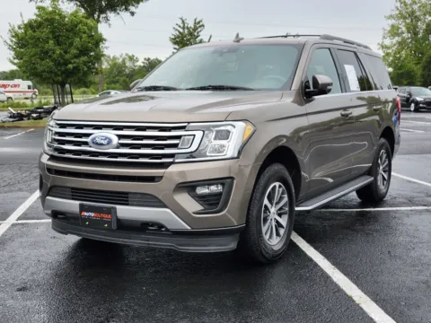 More photos of 2019 Ford Expedition XLT at Auto Boutique Ohio, OH