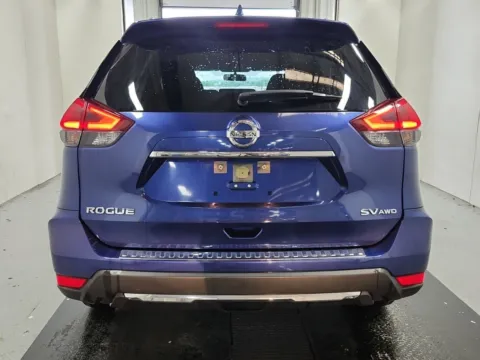 More photos of 2018 Nissan Rogue SV at Auto Boutique Ohio, OH