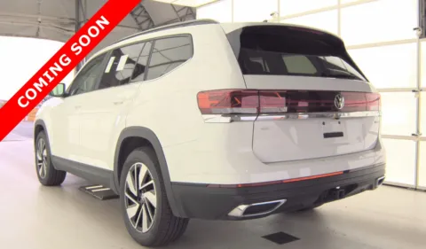 More photos of 2024 Volkswagen Atlas 2.0T SE w/Technology at Auto Boutique Ohio, OH