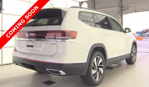 More photos of 2024 Volkswagen Atlas 2.0T SE w/Technology at Auto Boutique Ohio, OH