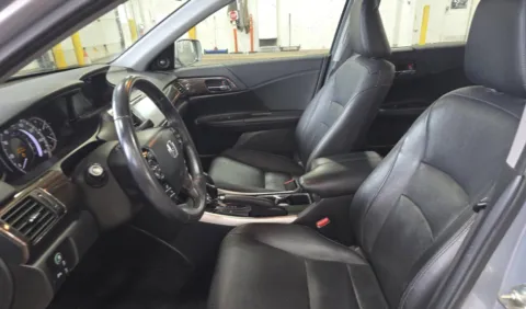 More photos of 2017 Honda Accord Sedan Touring at Auto Boutique Ohio, OH