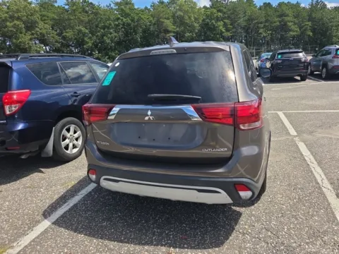 More photos of 2019 Mitsubishi Outlander ES at Auto Boutique Ohio, OH