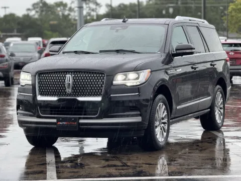Another view of 2024 Lincoln Navigator Premiere for sale in Columbus, OH at Auto Boutique Ohio