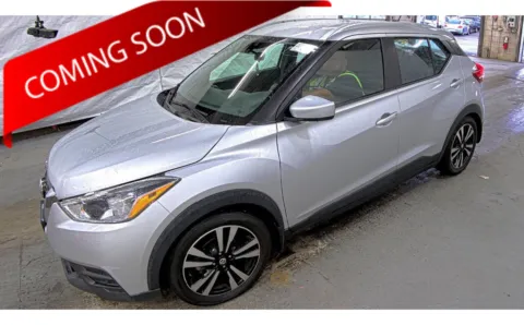 Silver 2020 Nissan Kicks SV for sale in Columbus, OH