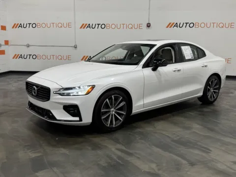 More photos of 2021 Volvo S60 Momentum at Auto Boutique Ohio, OH