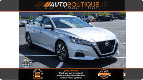 Silver 2021 Nissan Altima 2.5 SV for sale in Columbus, OH