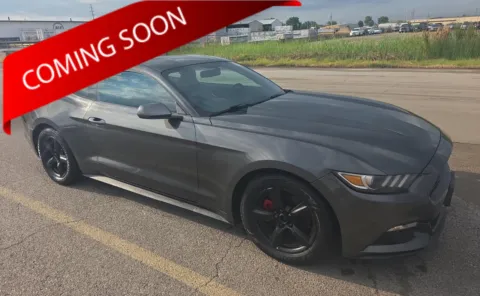 Gray 2017 Ford Mustang V6 for sale in Columbus, OH