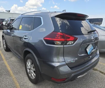More photos of 2020 Nissan Rogue SV at Auto Boutique Ohio, OH